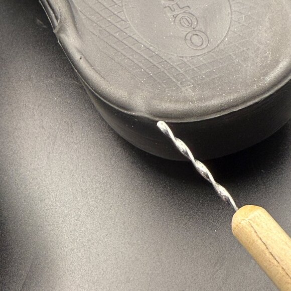 OOFOS Womens OOlala Luxe Recovery Sandals Size 7US EU38 Black & Metallic Purple - Picture 8 of 8